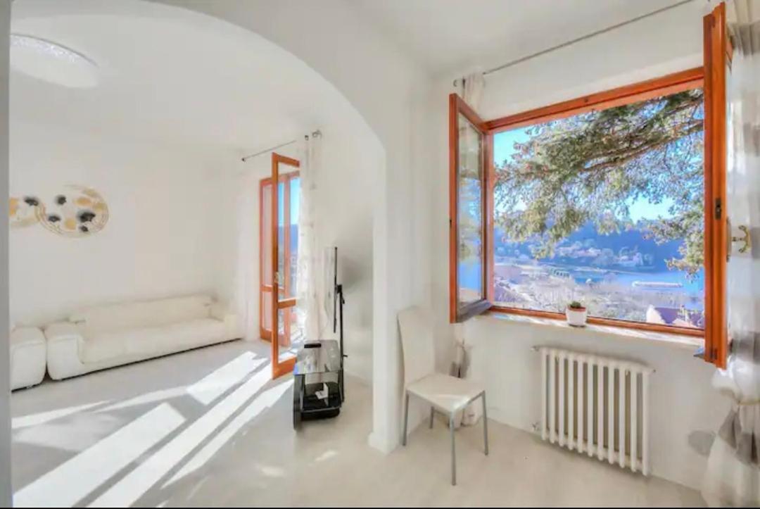 Apartment With View Lake Maggiore/Laveno Mombello Eksteriør billede